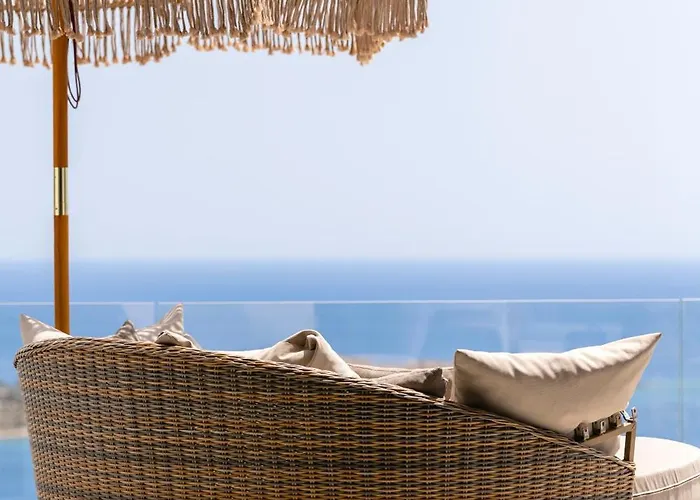 וילה Paoli - Private Pool, Sea View & Jacuzzi *