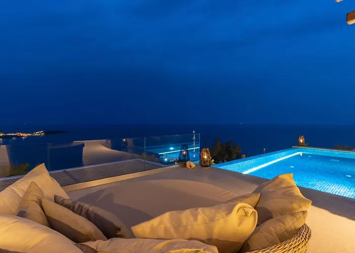 Paoli - Private Pool, Sea View & Jacuzzi וילה