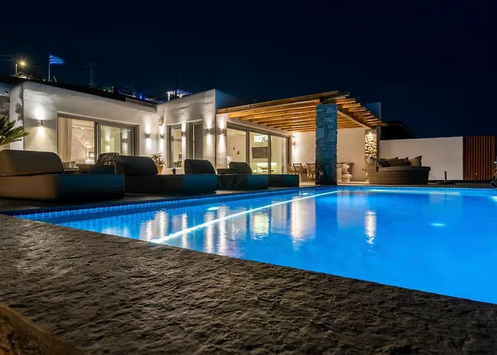 Paoli - Private Pool, Sea View & Jacuzzi Mykonos Town