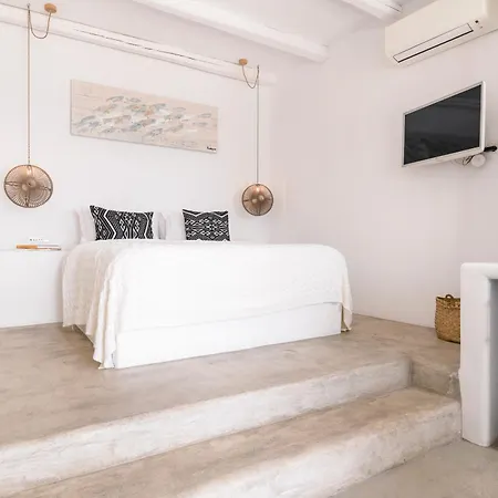 Paoli - Private Pool, Sea View & Jacuzzi Mykonos Town