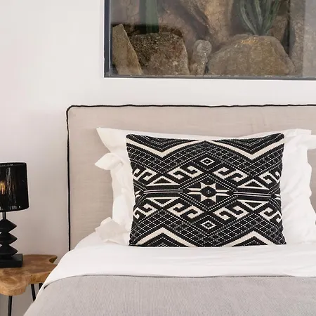 Paoli - Private Pool, Sea View & Jacuzzi Mykonos Town